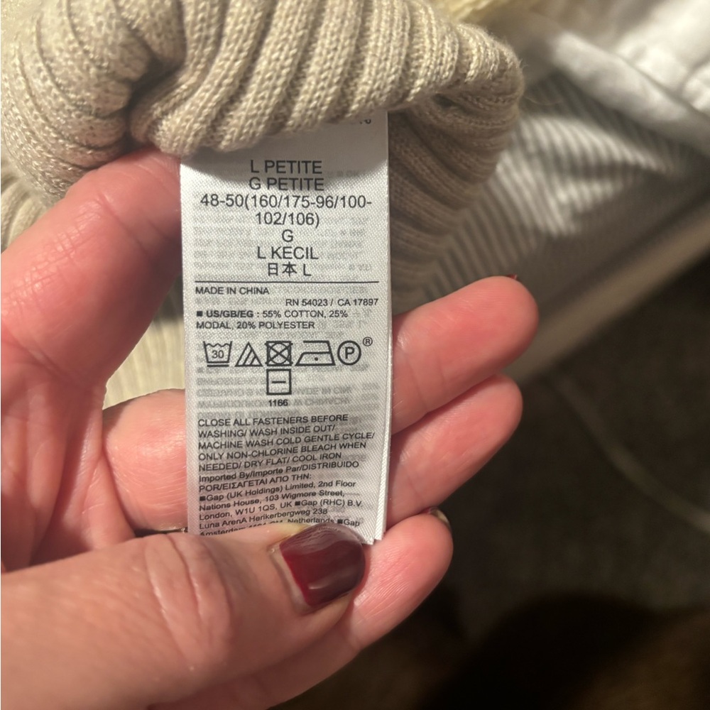 GAP Cobblestone Ribbed Button-Up Cardigan - Picture 6 of 6